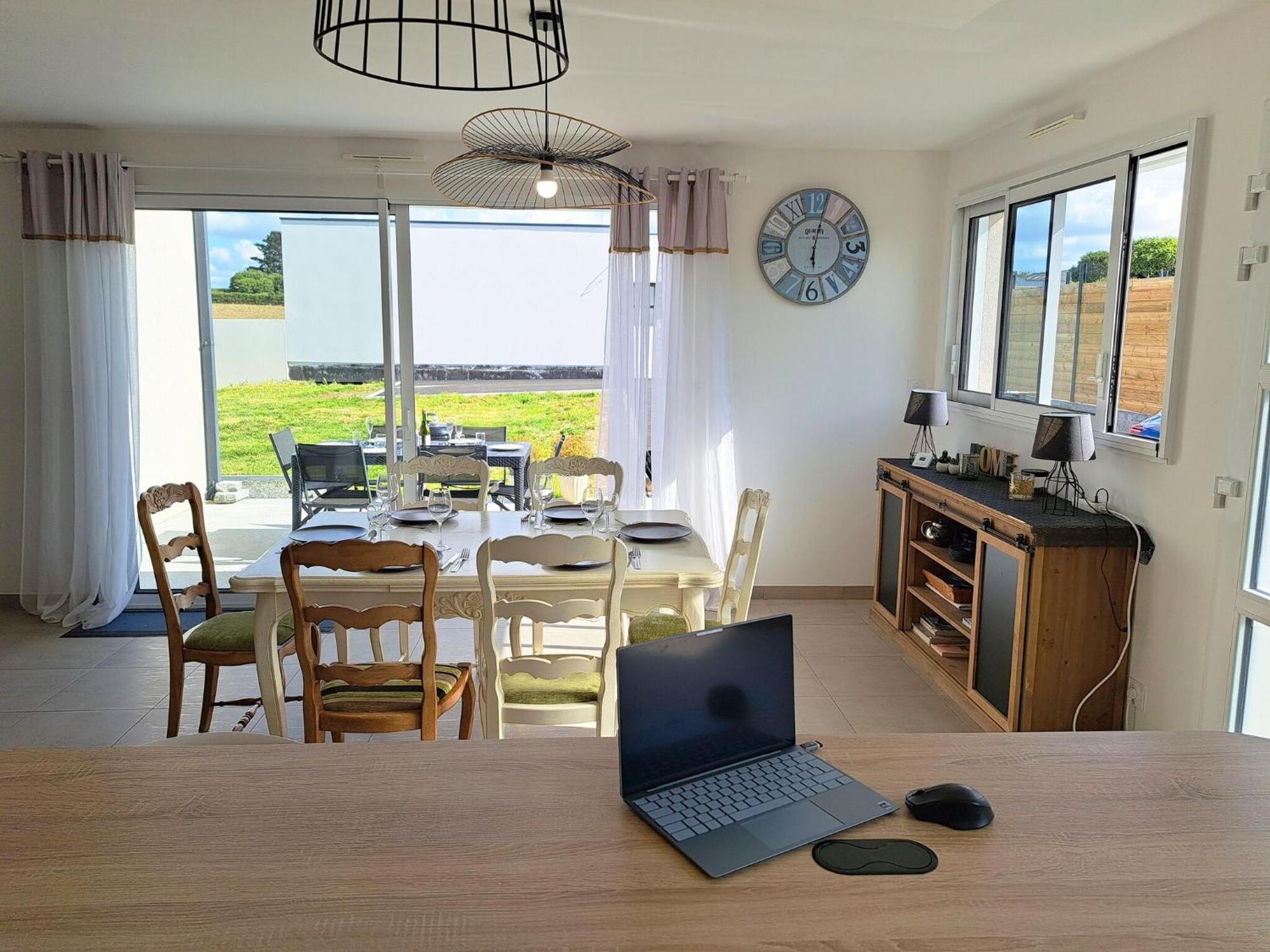 Single Storey Holiday Home In Cleder Екстер'єр фото